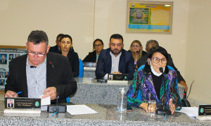 Câmara de Arneiroz Aprova Projeto do Executivo de Melhoria do Programa Bolsa Universitária Municipal.