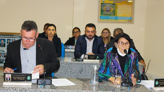Câmara de Arneiroz Aprova Projeto do Executivo de Melhoria do Programa Bolsa Universitária Municipal.