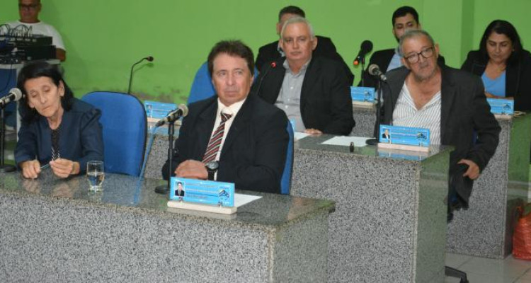 Câmara Segue Parecer do TCE e Aprova Contas de Governo - Exercício Financeiro 2022 de Responsabilidade do Prefeito Monteiro Filho.