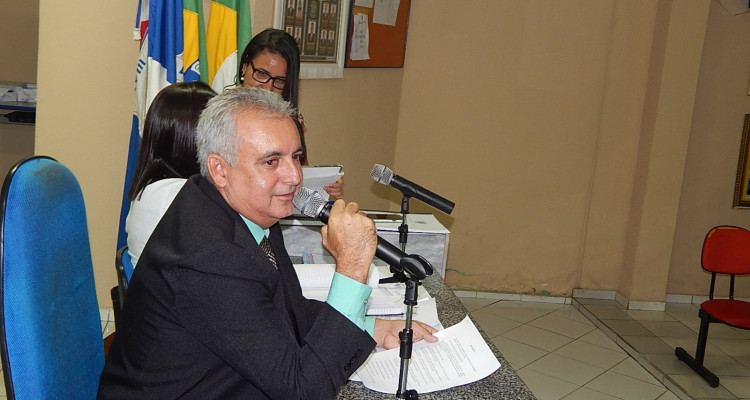 Câmara Municipal de Arneiroz realiza mais uma sessão ordinária e aprova a LDO e criação de novo bairro na cidade.